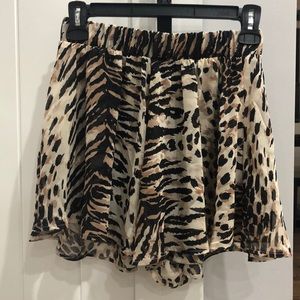 Show me your MuMu Leopard skort
